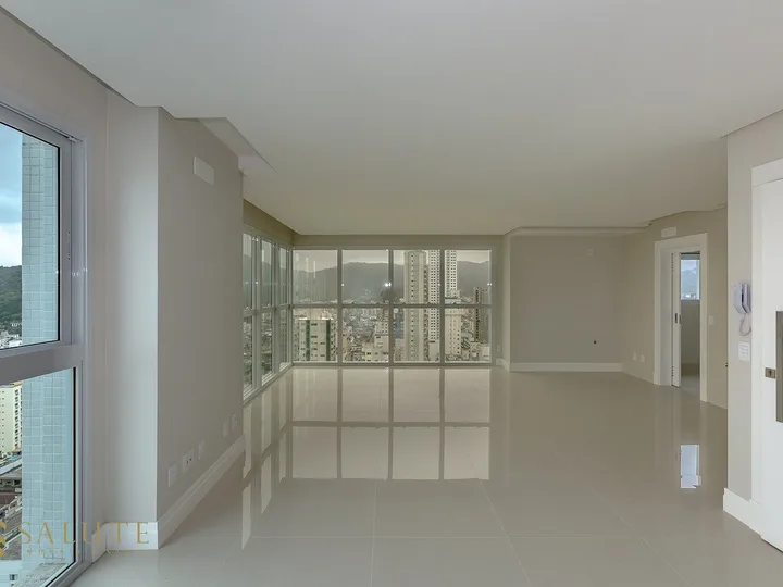 Apartamento 4 suítes, quadra mar alto padrão
