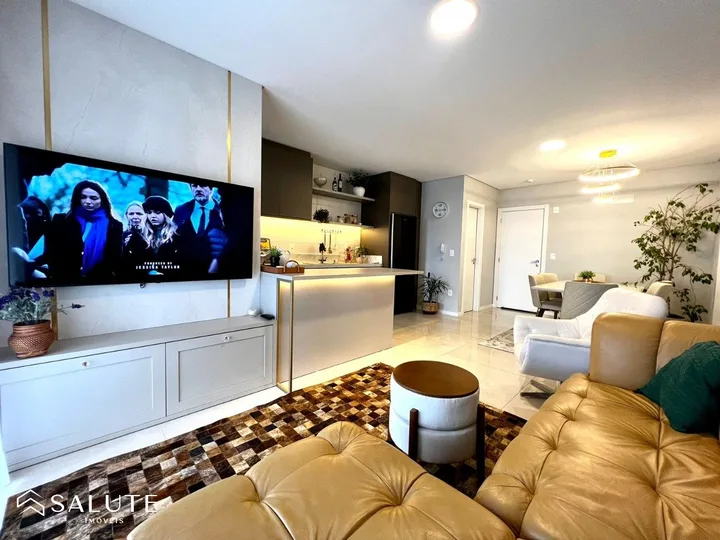 Apartamento à venda com 2 suítes em Itajaí