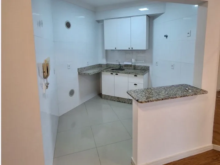 Apartamento à venda 2 dormitórios no Centro