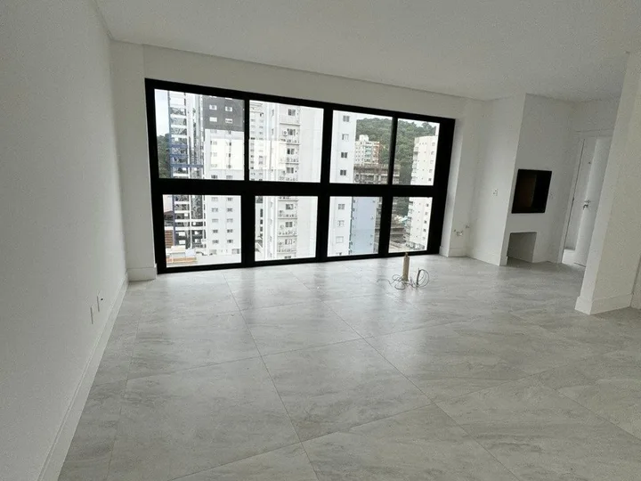 Apartamento para Locação 03 Suítes nos Pioneiros
