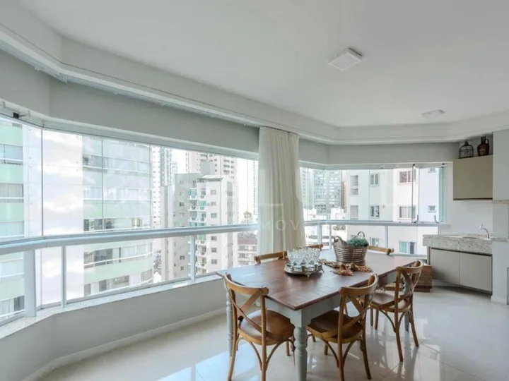 Apartamento à venda 3 dormitórios Barra Sul