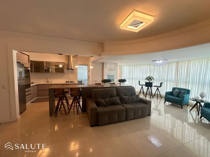 Apartamento à venda 3 dormitórios no Centro