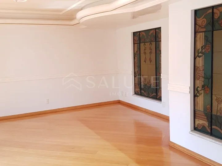 Apartamento à venda 3 suítes no Centro