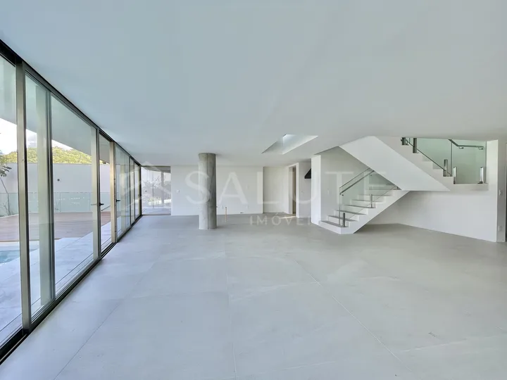 Apartamento 4 dormitórios em Centro Itajaí
