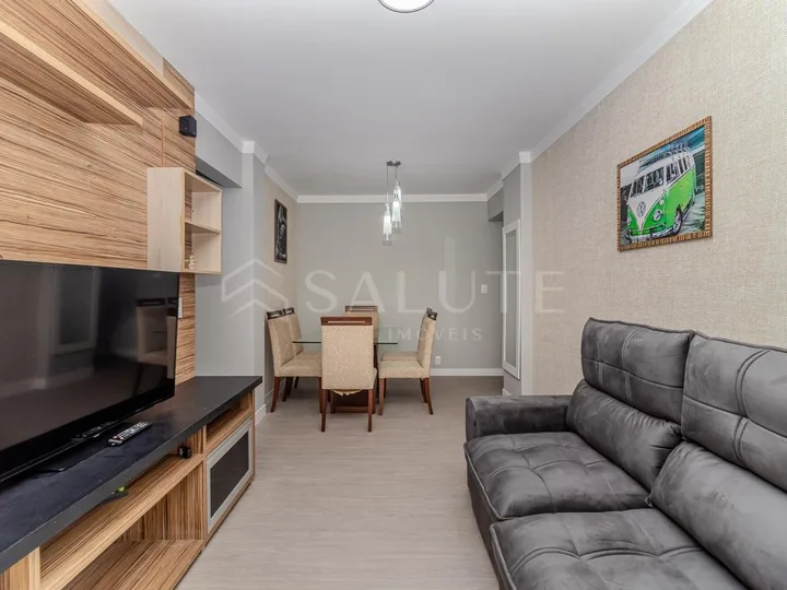 Apartamento à venda anual 4 dorm. no Centro