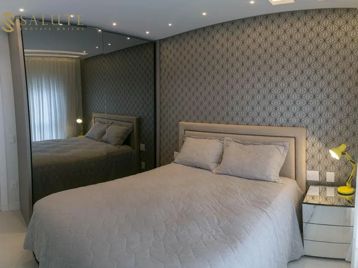 Apartamento à venda 4 dormitórios no Centro