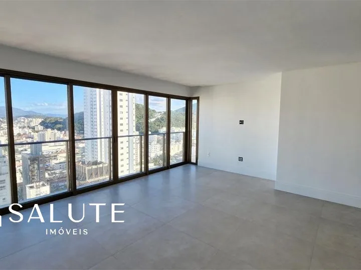 Apartamento novo com 04 suítes