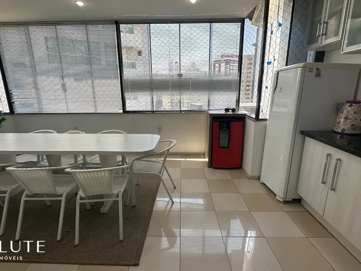 Apartamento à venda 04 Dormitórios no Centro