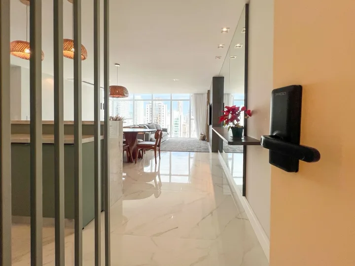 Apartamento à venda com 3 suítes no Centro
