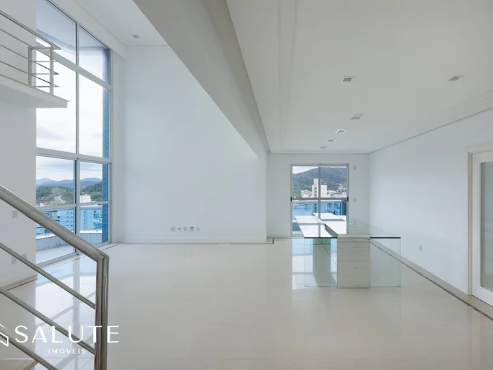 Apartamento a venda 2 suítes no Centro