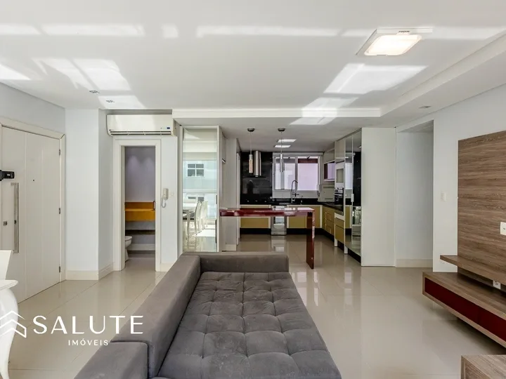 Apartamento diferenciado com 4 dormitórios