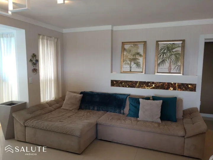 Apartamento à venda com 3 suítes na Barra Sul