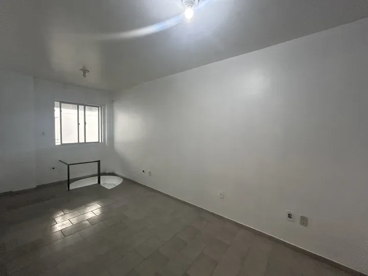 Sala Comercial aluguel anual no Centro