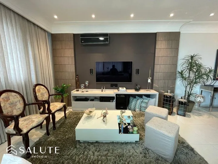 Apartamento com 3 suítes à venda na Barra Sul