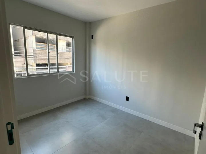 Apartamento à venda 2 Dormitórios no Centro