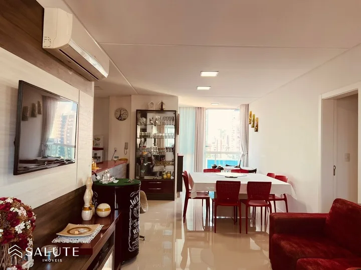 Apartamento à venda com 4 suítes no Centro