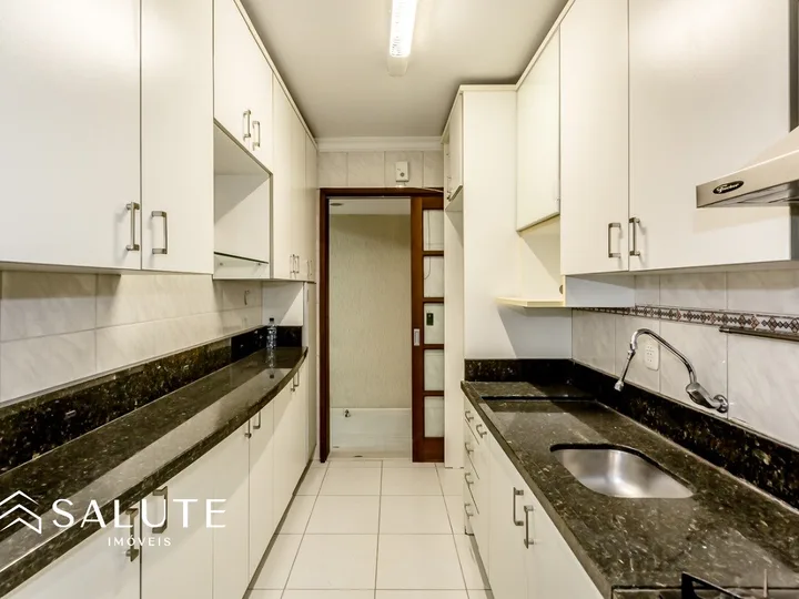 Apartamento diferenciado com piscina privativa