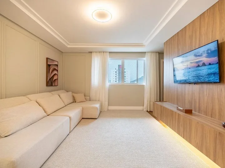 Apartamento à venda 3 Dormitórios no Centro