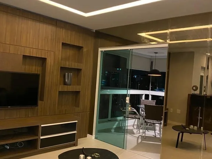 Apartamento com 2 dormitórios na Praia Brava