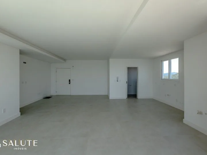 Apartamento à venda com 03 Suítes no Centro