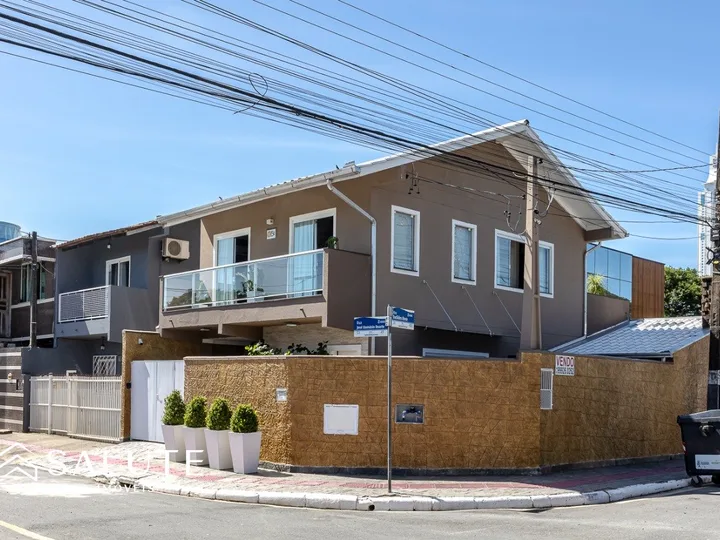 Casa Duplex na Barra em Balneário Camboriú