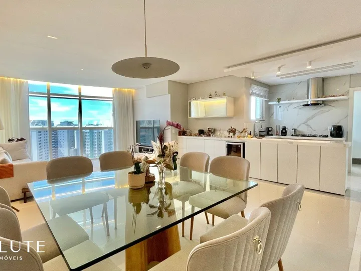 Apartamento à venda 3 suítes na Barra Sul