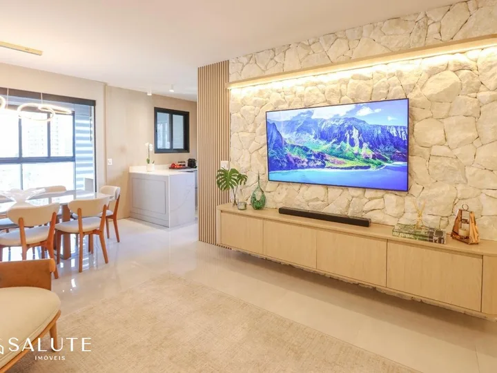 Apartamento à venda com 4 suítes na Barra Sul