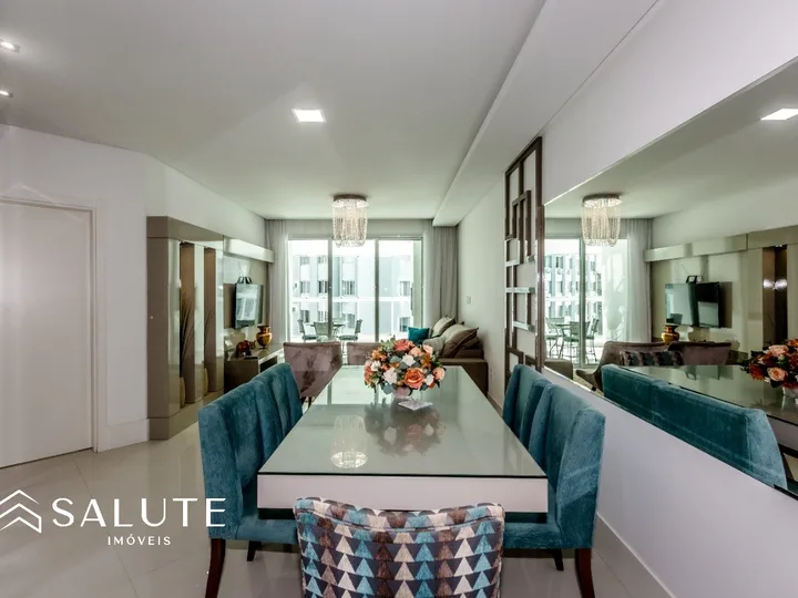 Apartamento Mobiliado com 3 Suítes no Centro