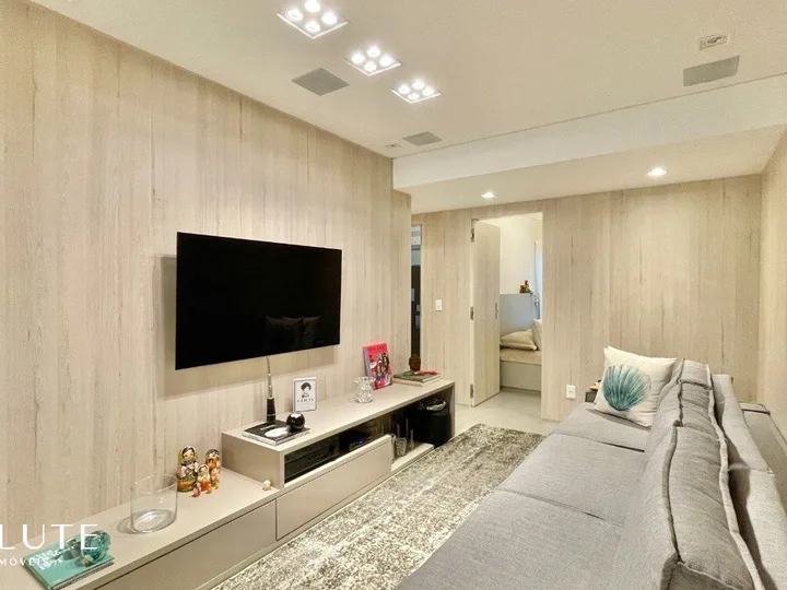 Apartamento à venda 3 dormitórios na Barra Sul