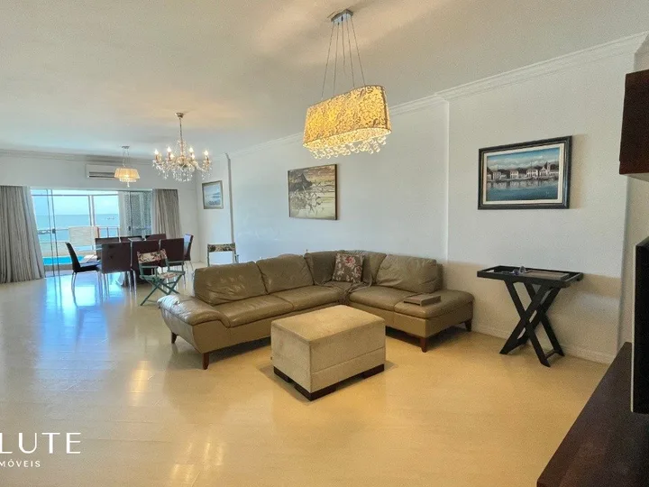 Apartamento à venda com 3 suítes na Barra Sul