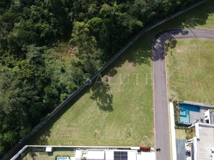 Terreno á Venda com 635,6 m² de área total