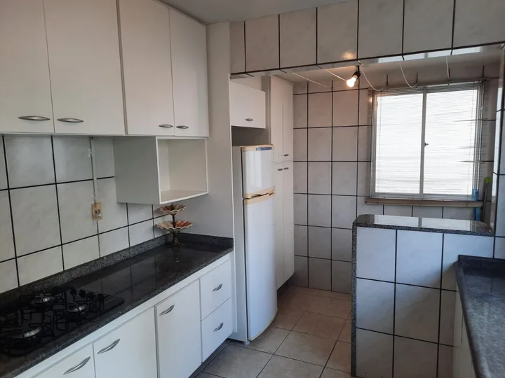 Apartamento para locação com 2 quartos no Centro