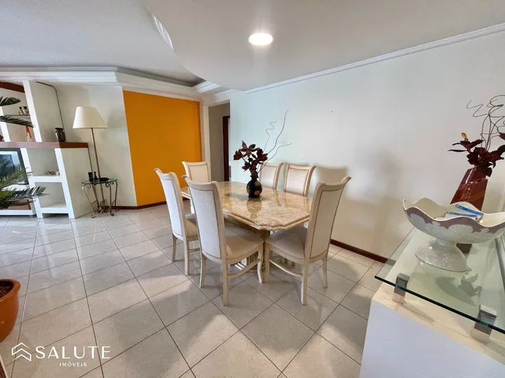 Apartamento à venda 3 dormitórios na Barra Sul