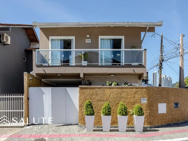 Casa Duplex na Barra em Balneário Camboriú