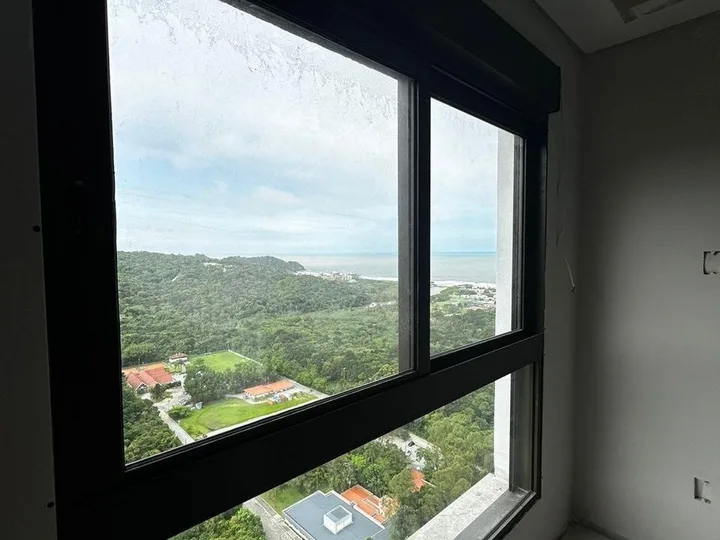 Apartamento à venda 2 dormitórios Praia Brava,