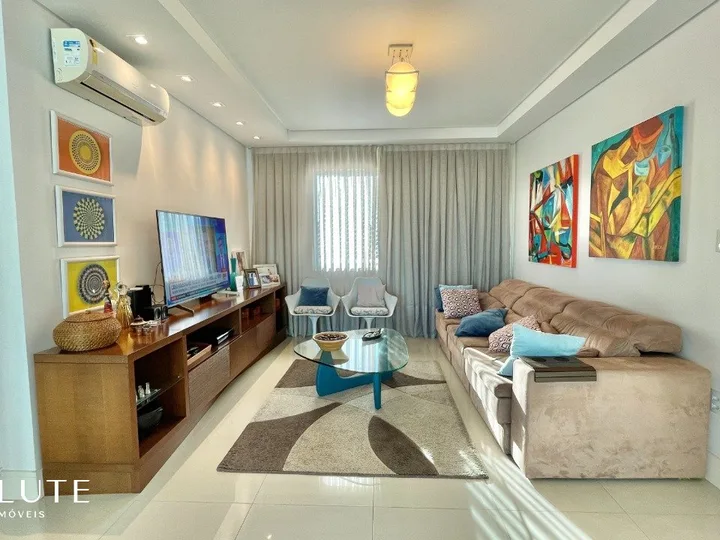 Apartamento à venda com 3 suítes no Centro