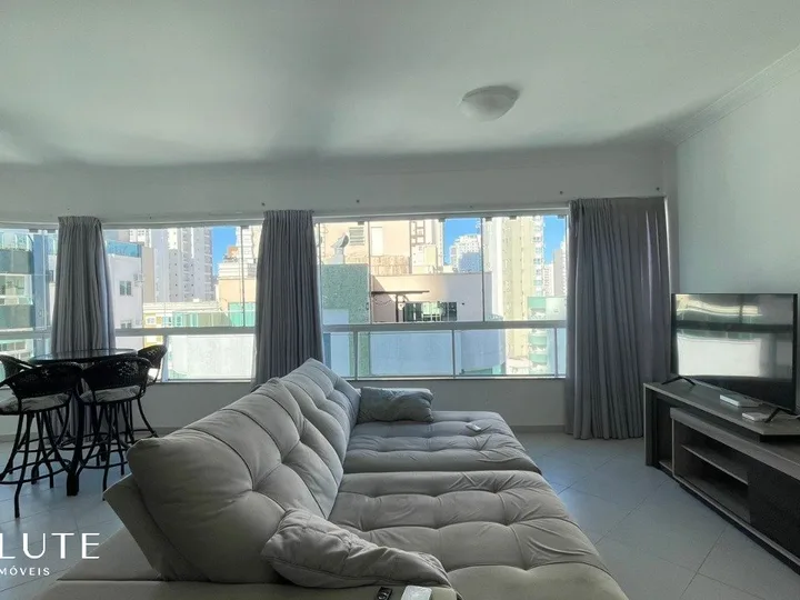 Apartamento á venda com 3 dormitórios Barra Sul.