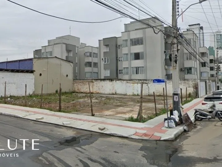 terreno para aluguel anual na Barra Sul