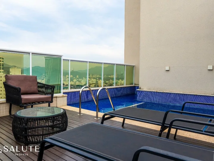 Duplex à venda com 4 suítes na Barra Sul
