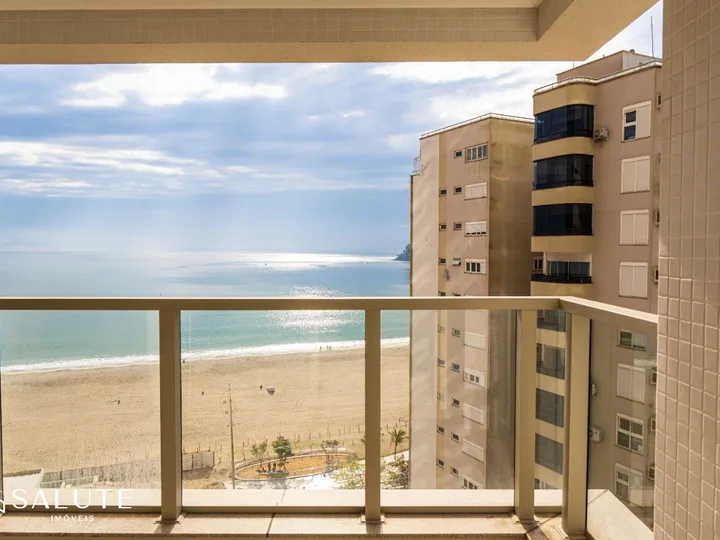 Apartamento à venda com 4 Suítes na Barra Sul