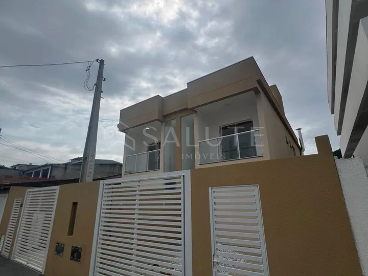 Casa à venda 3 suítes no Rio Pequeno em Camboriú.