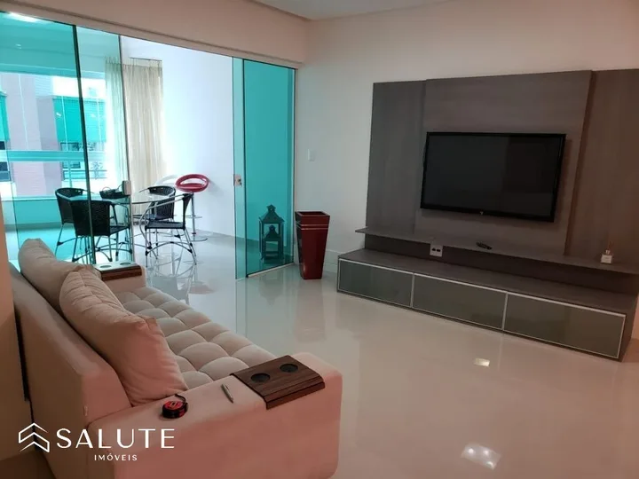 Apartamento à venda com 3 suítes na Barra Sul
