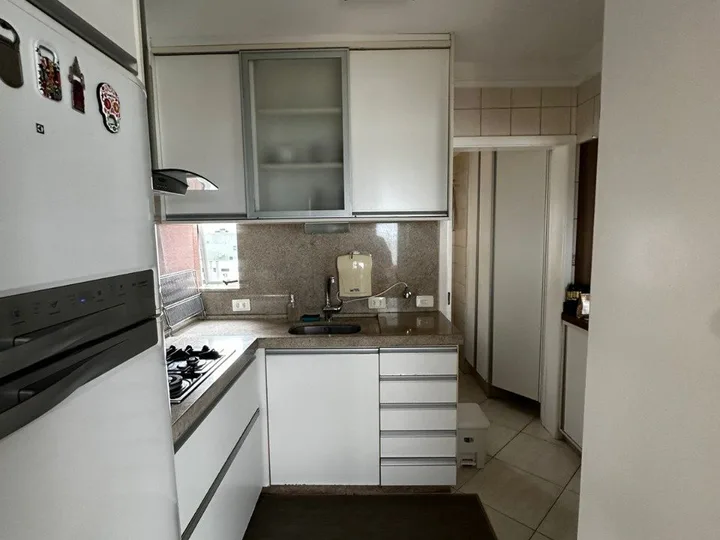 Apartamento aluguel anual 3 dormitórios no Centro