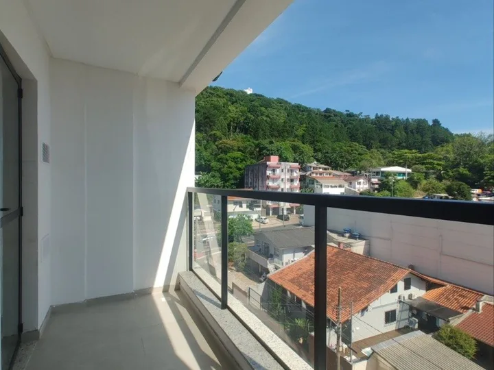 Apartamento 2 quartos 1 suíte.