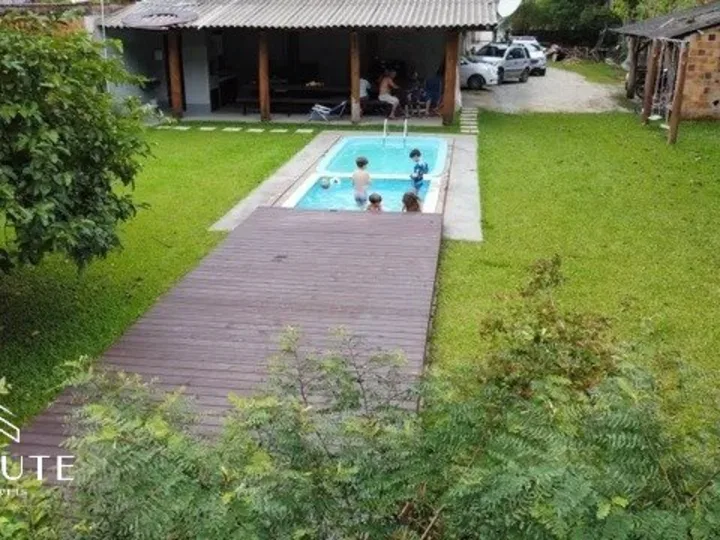 Sitio à venda com 9 dormitórios em Camboriú