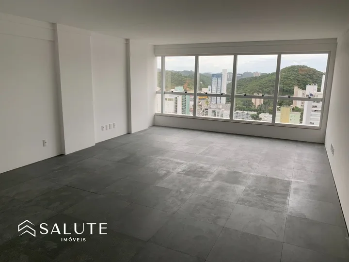 Sala comercial no Centro de Balneário Camboriú