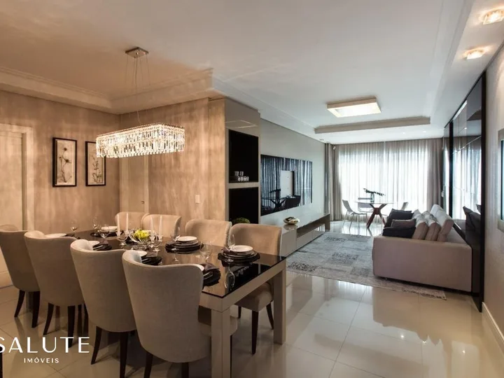 Apartamento à venda 4 Dormitórios no Centro