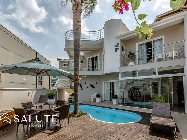 Casa aluguel anual com 3 suítes