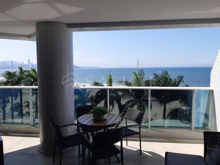 Apartamento à venda 5 dormitórios na Barra Sul