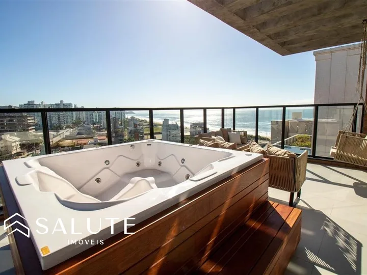 Excelente Apartamento Duplex em Itajai